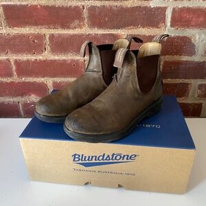 Blundstones - size 4